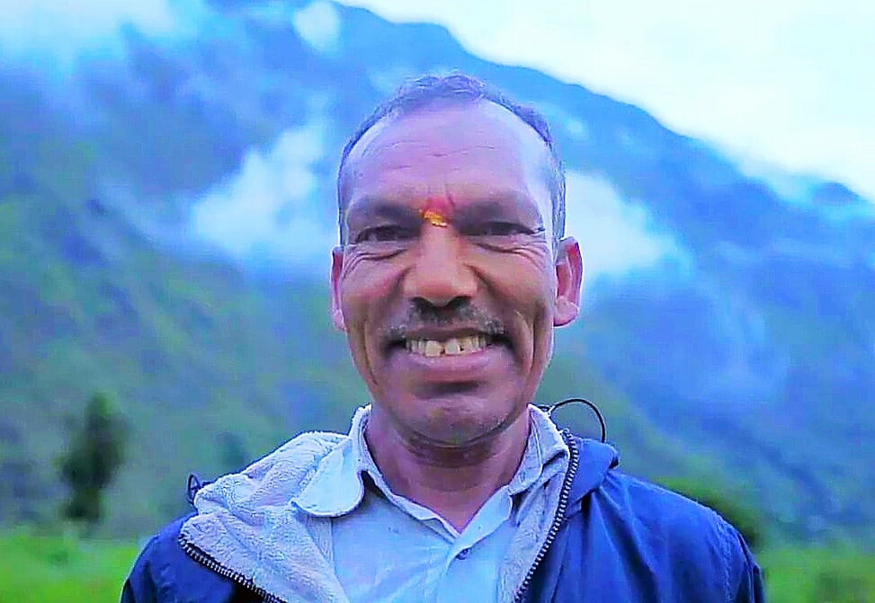 uttarakhand handicraft man