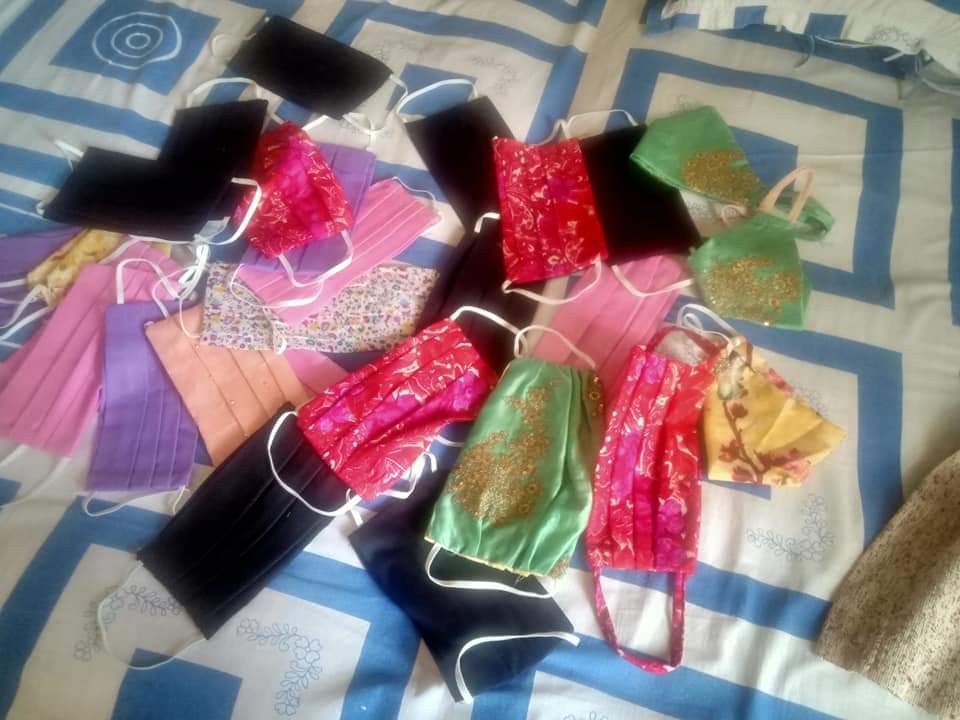 Bengaluru Woman Stitching Masks